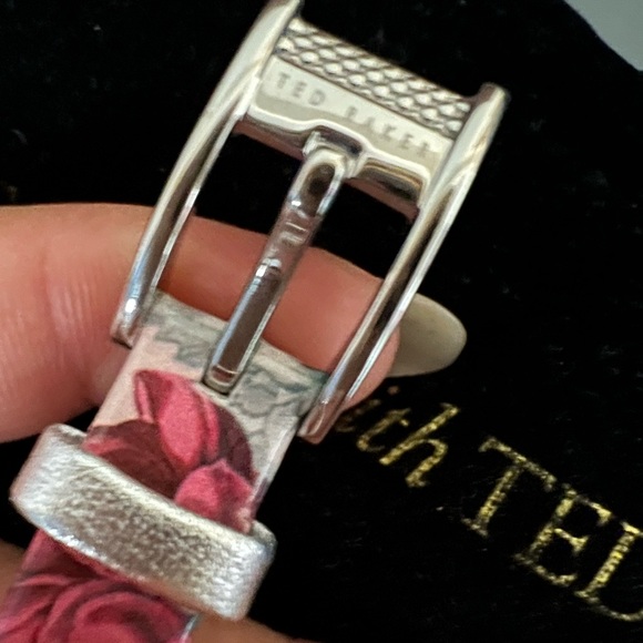 Ted baker watch with floral strap - Picture 10 of 10